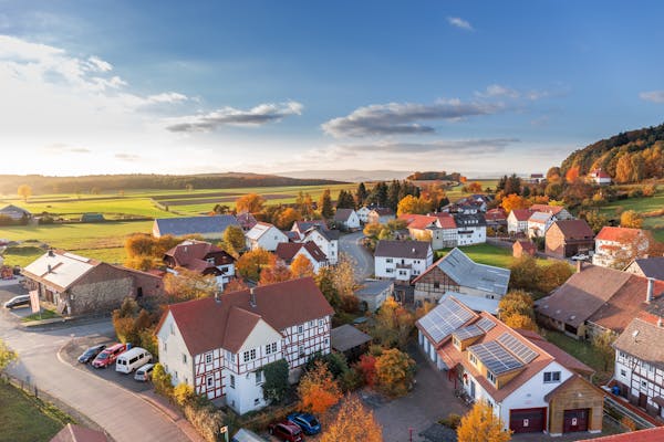 Property Law: Essential Guide for Real Estate Transactions